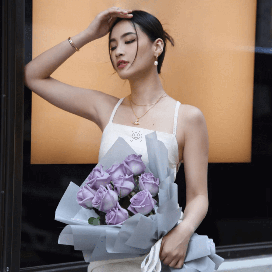 Fresh Flower Bouquet Lavender Roses 9 11 Roses 2 | The Luxury Box