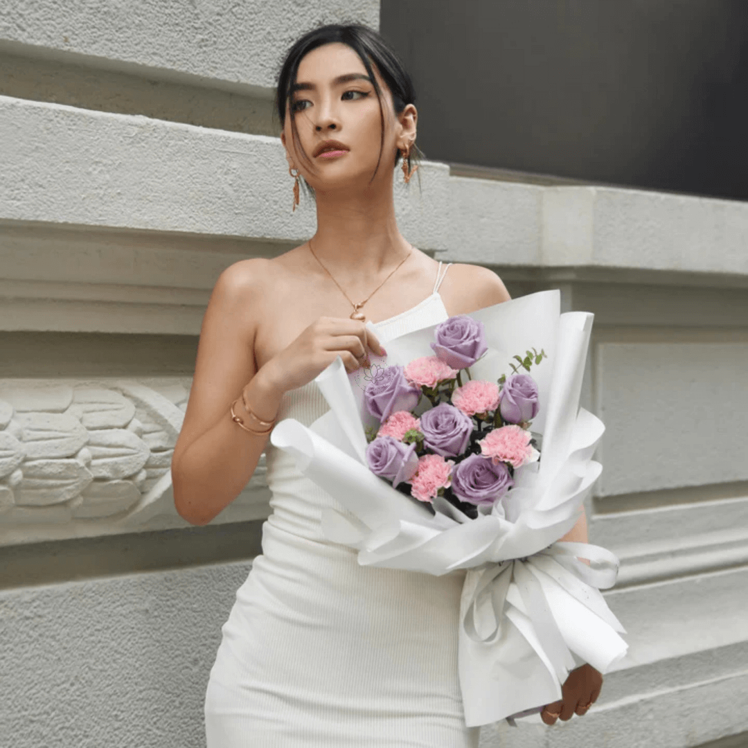 Fresh Flower Bouquet Pale Pink Carnations and Lavender Roses 3 | The Luxury Box