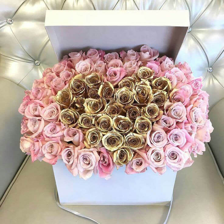 Coffret de fleurs en or